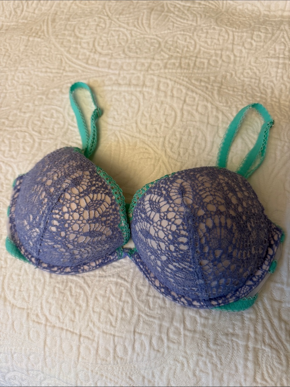 Victoria's Secret Lavender Lace Push-Up Bra with Teal Accents